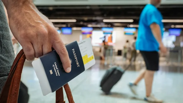 Exit Re-entry Visa in Saudi Arabia: Issue, Check and Extend It on Absher